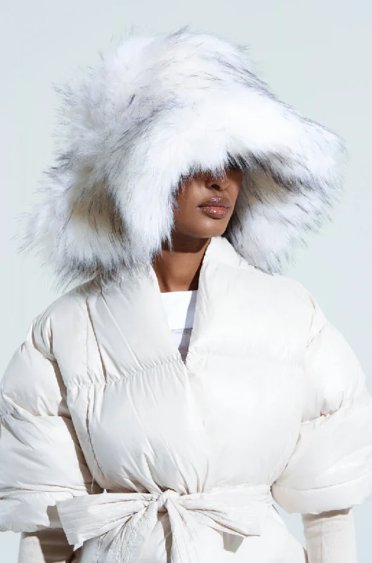 ICE QUEEN FAUX FUR BUCKET HAT