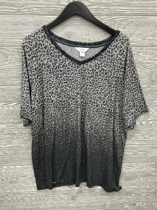 women's tops with bell sleevesTop Short Sleeve By Cj Banks In Grey, Size: 2x