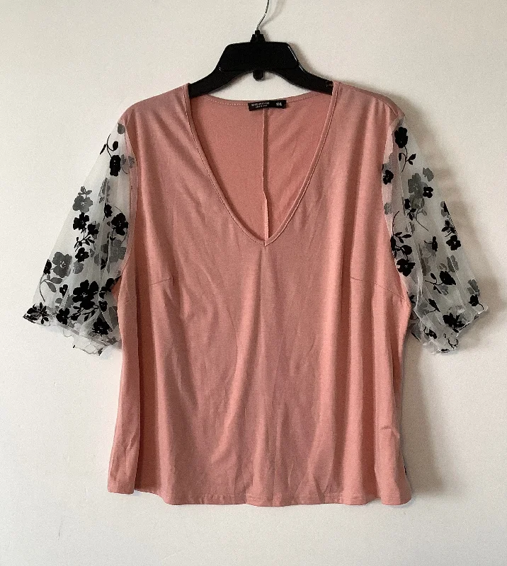 women's tops for those who refuse to compromise on styleTop Short Sleeve By Shein In Pink, Size: Xl